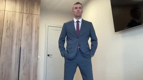 cute_skywalker online show from March 4, 5:57 am