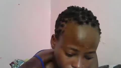 cute_sonny online show from December 12, 6:25 am