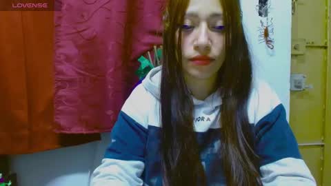 Snapshot of cute_zoe1 chatting on March 3, 11:35 pm cute_zoe1 online show from March 3, 11:35 pm