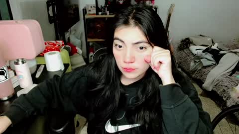 Snapshot of cuteambervi chatting on December 5, 3:04 am Princess Amber online show from December 5, 3:04 am