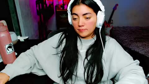 Snapshot of cuteambervi chatting on February 17, 2:09 am Princess Amber online show from February 17, 2:09 am