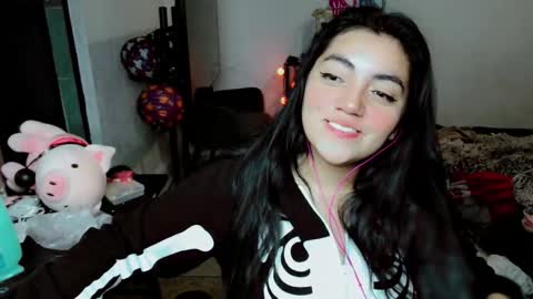 Snapshot of cuteambervi chatting on October 31, 11:17 pm Princess Amber online show from October 31, 11:17 pm