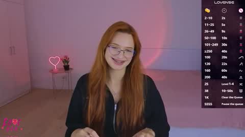 Snapshot of cuteariel7 chatting on October 15, 3:34 pm Ariel online show from October 15, 3:34 pm