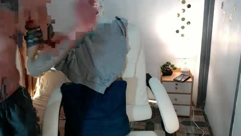 Steph online show from January 24, 12:10 pm