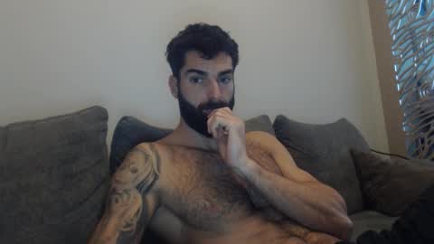 cuteeboy online show from November 15, 6:44 am