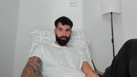 cuteeboy online show from November 25, 8:14 am