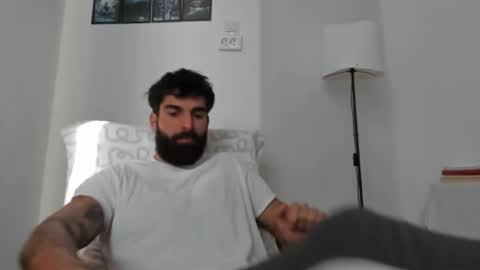 cuteeboy online show from January 12, 9:36 am