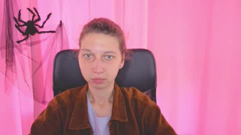 Snapshot of cuteellii chatting on November 1, 10:50 am Elli online show from November 1, 10:50 am