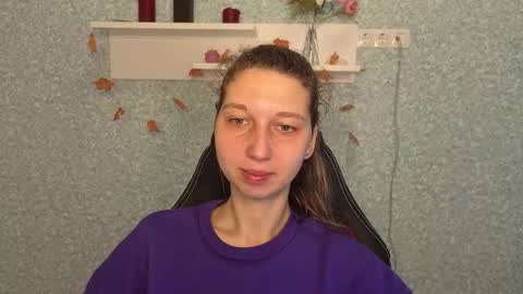 Snapshot of cuteellii chatting on November 22, 5:39 am Elli online show from November 22, 5:39 am