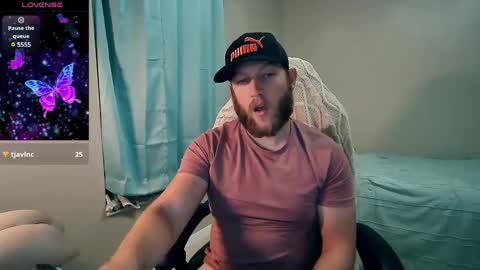 Snapshot of cutefloridaguy25 chatting on December 28, 12:26 am onlyfansSexualAriesFL online show from December 28, 12:26 am