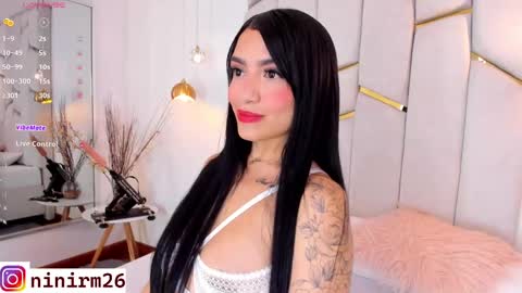Snapshot of cutegirl__nini chatting on February 9, 10:54 pm andre online show from February 9, 10:54 pm