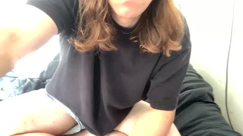 Snapshot of cuteguy6668889 chatting on January 26, 10:45 am Cutegoth online show from January 26, 10:45 am