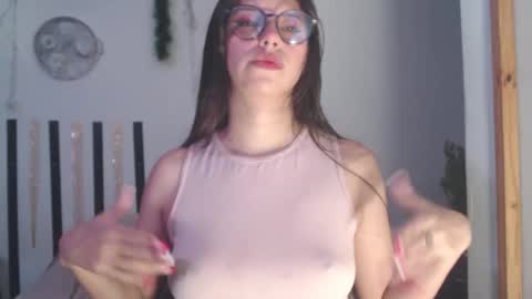 haome online show from October 5, 3:21 pm