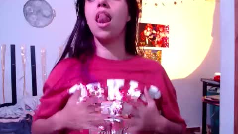 haome online show from April 15, 10:54 pm