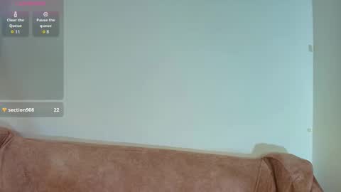 Snapshot of cutejess45 chatting on October 31, 4:24 am tell me jess online show from October 31, 4:24 am