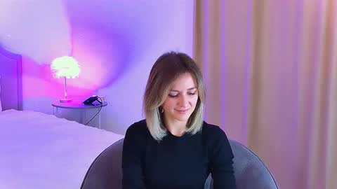 cutemirage online show from October 8, 2:36 pm