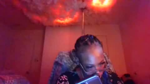 mary mack online show from February 15, 2:26 am