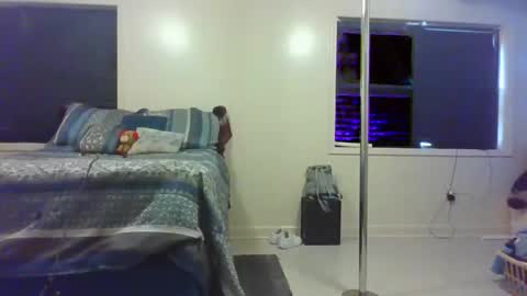 mary mack online show from October 16, 5:47 pm