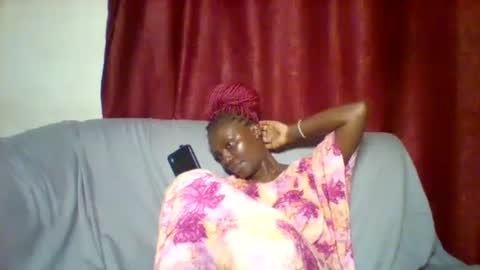 Snapshot of cutey_lunar chatting on February 3, 5:46 pm cutey_lunar online show from February 3, 5:46 pm