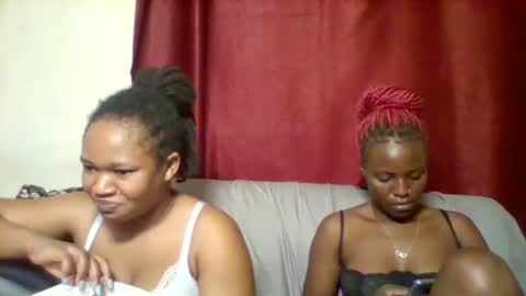 Snapshot of cutey_lunar chatting on February 12, 7:13 pm cutey_lunar online show from February 12, 7:13 pm