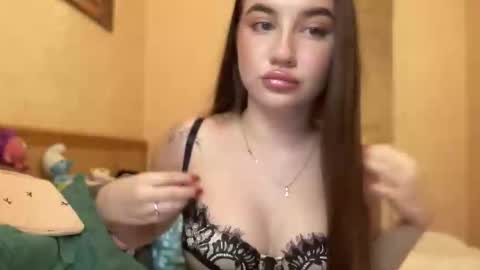 CuteAnn online show from October 8, 4:59 pm