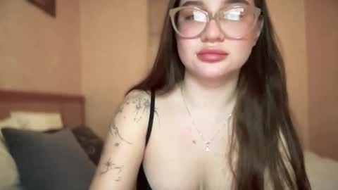 Snapshot of cuteyaji chatting on November 18, 6:56 pm CuteAnn online show from November 18, 6:56 pm