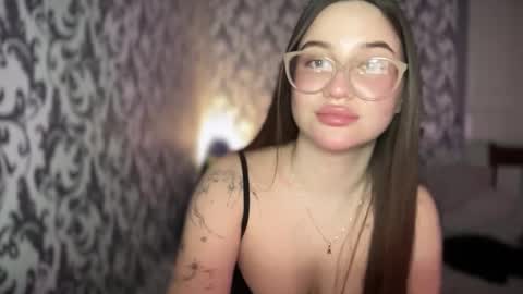 Snapshot of cuteyaji chatting on December 22, 6:49 pm CuteAnn online show from December 22, 6:49 pm