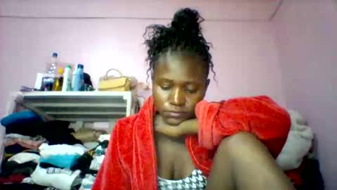 cutezola online show from September 13, 11:04 pm