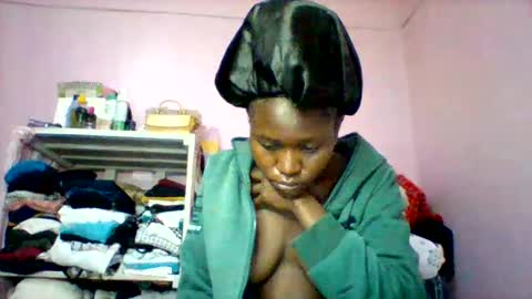 cutezola online show from September 17, 2:57 am