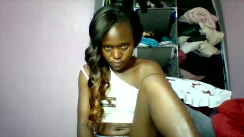 cutezola online show from October 14, 11:11 am