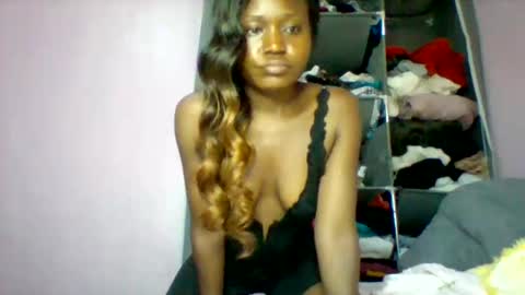 cutezola online show from October 21, 5:24 pm