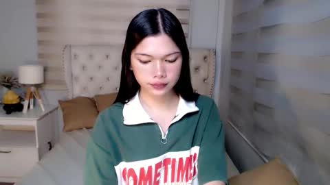 cutie_chinnie online show from April 12, 4:23 pm
