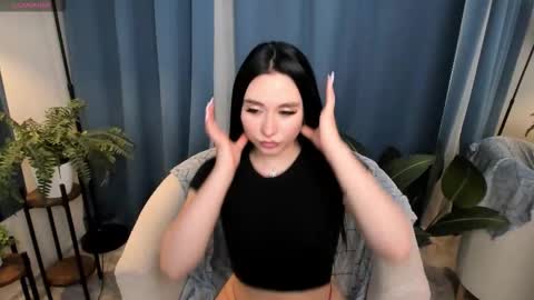 Monica online show from February 11, 8:47 pm