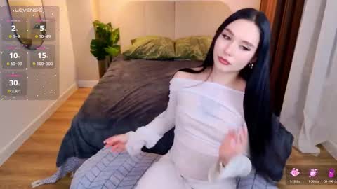 Monica online show from February 17, 9:43 pm