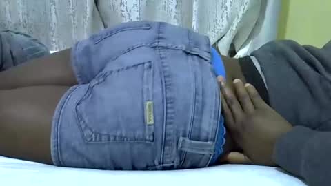 cutiehanish4 online show from November 22, 2:32 am