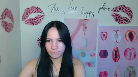 Snapshot of cutielady_ chatting on September 19, 7:03 pm Emma online show from September 19, 7:03 pm