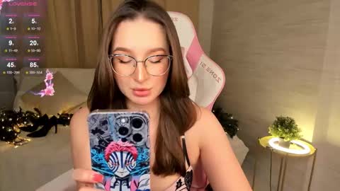 Snapshot of cutieladylove chatting on November 9, 12:58 pm Anika online show from November 9, 12:58 pm