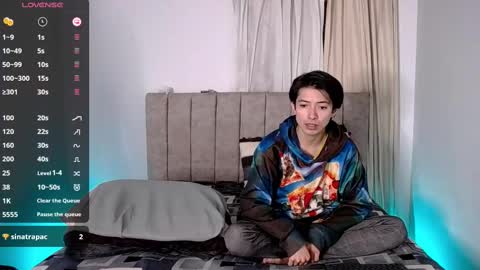 Snapshot of cutiepie_5 chatting on December 4, 7:06 am Jodie online show from December 4, 7:06 am