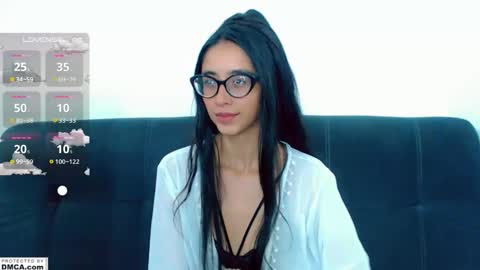 miss ari  online show from October 30, 9:55 am