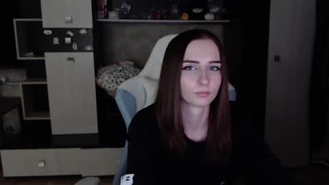 Snapshot of cutti_crystal chatting on October 22, 8:19 pm Cutti Crystal online show from October 22, 8:19 pm