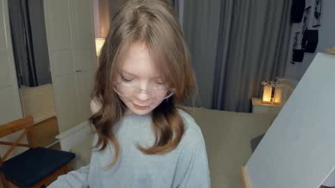 Anne online show from March 8, 8:18 am