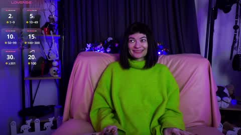 Snapshot of cyberxgoddess_ chatting on December 26, 3:49 am Lily Goddess online show from December 26, 3:49 am