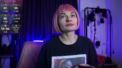 Snapshot of cyberxgoddess_ chatting on February 14, 1:29 pm Lily Goddess online show from February 14, 1:29 pm