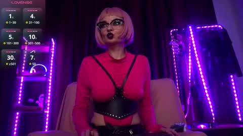 Snapshot of cyberxgoddess_ chatting on September 10, 11:05 pm Lily Goddess online show from September 10, 11:05 pm