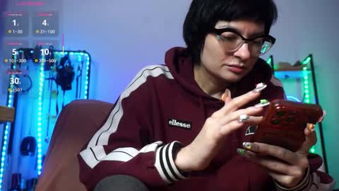 Snapshot of cyberxgoddess_ chatting on October 14, 1:06 am Lily Goddess online show from October 14, 1:06 am