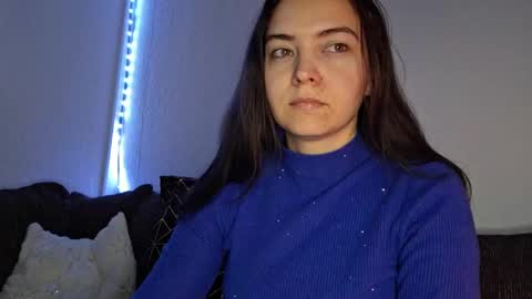 Cyndee Winter online show from December 14, 2:42 pm