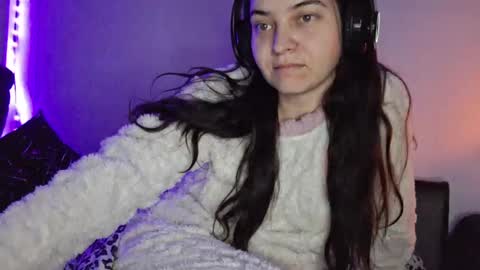 Cyndee Winter online show from December 18, 10:46 pm