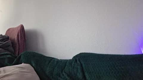 Cyndee Winter online show from October 18, 3:57 pm