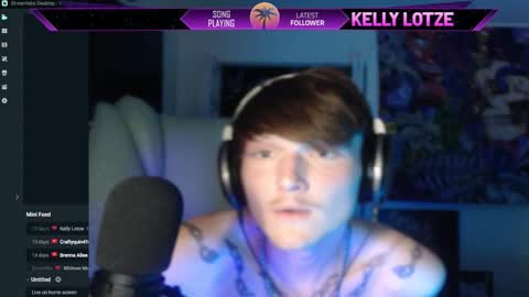 Snapshot of d3adication chatting on December 4, 12:42 am d3adication online show from December 4, 12:42 am