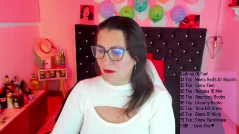 Snapshot of d_martii chatting on February 2, 11:08 am Mia online show from February 2, 11:08 am